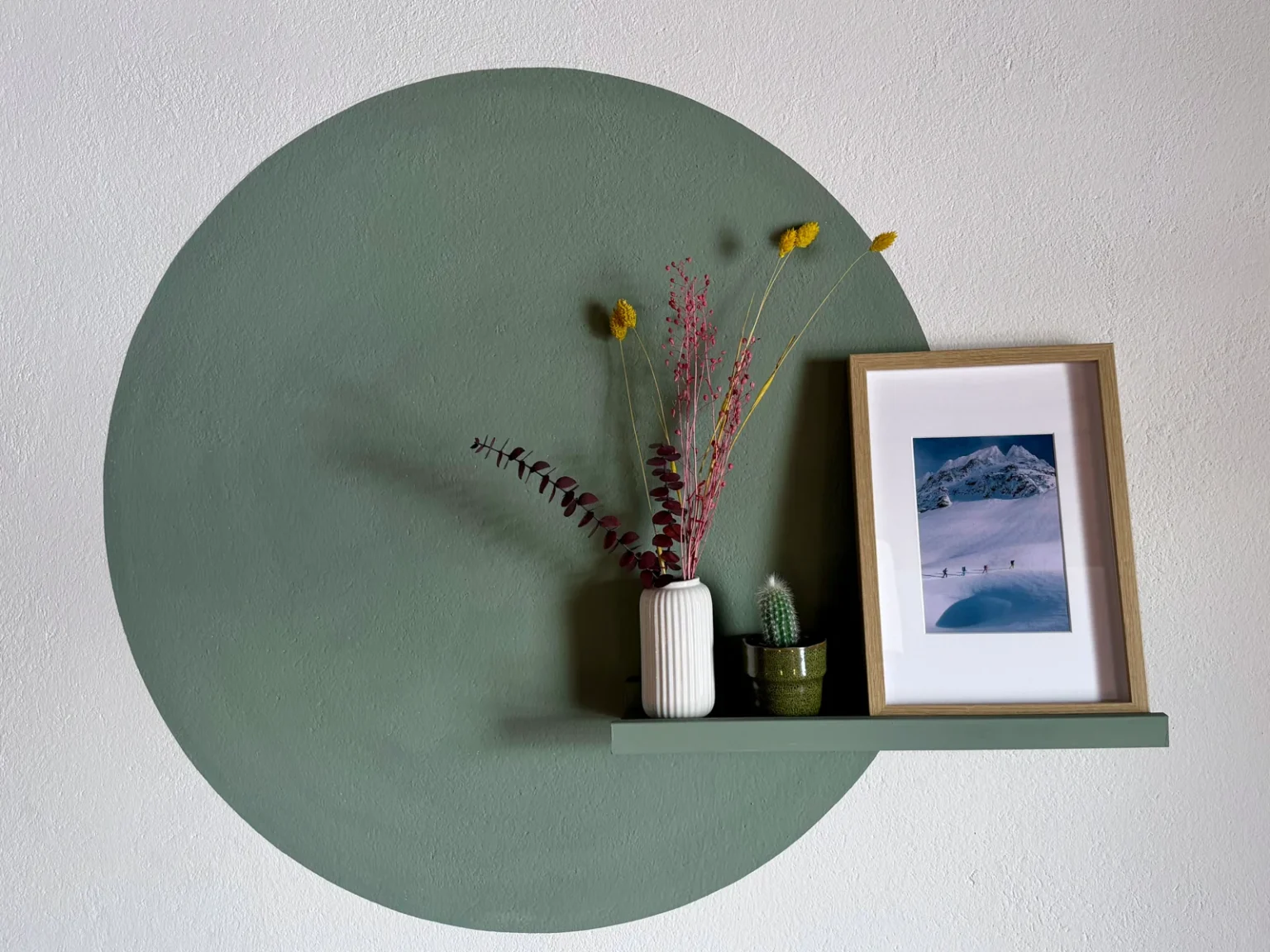 Decorative interior detail in Room 07 at Hotel Alpenhof