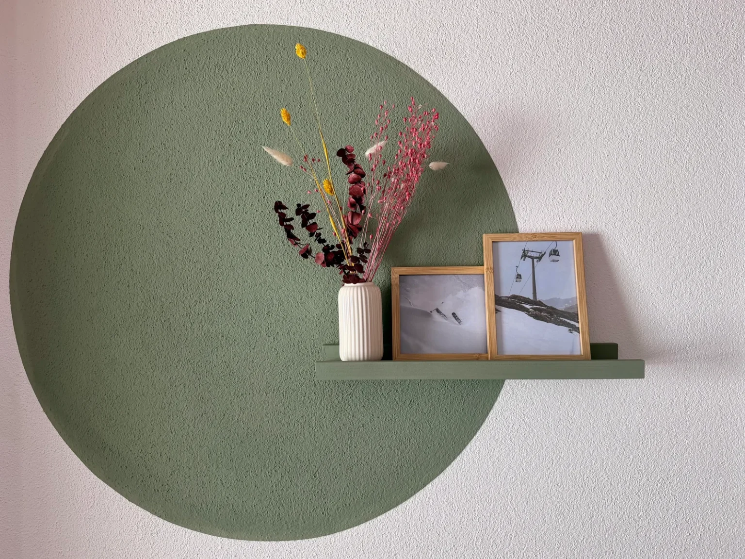 Decorative interior detail in Room 09 at Hotel Alpenhof