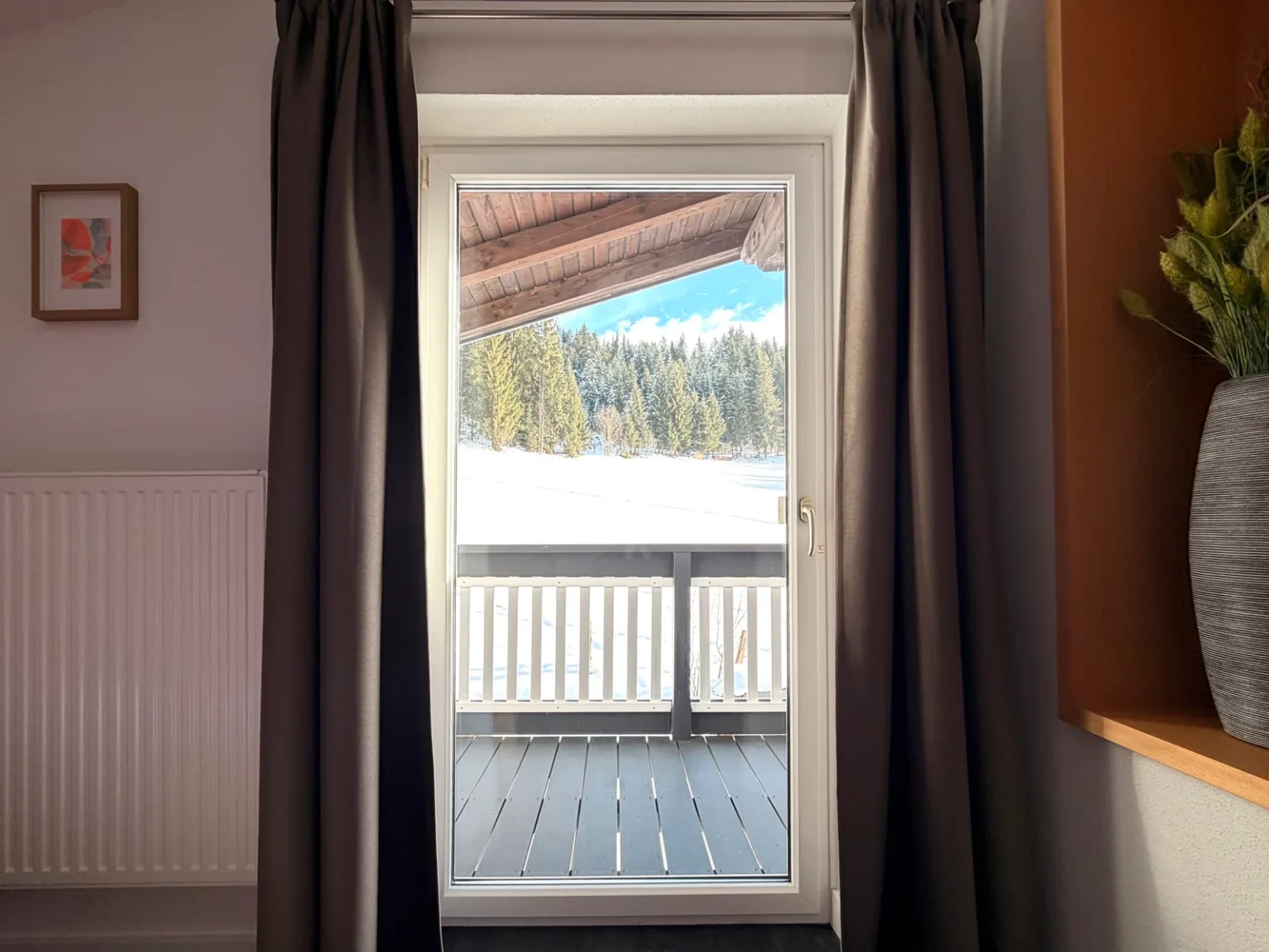 Window or balcony-door view in Room 09 at Hotel Alpenhof